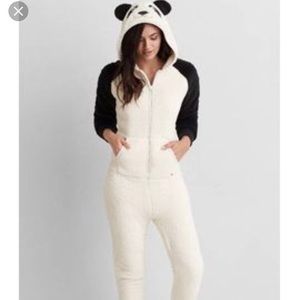 XS American eagle panda onesie
